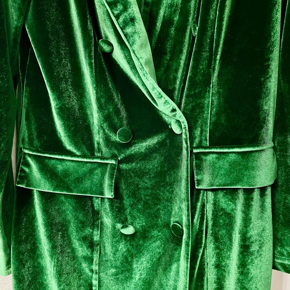 Double Breasted Crushed Velvet Blazer | Emerald Green | Small - Picture 3 of 5